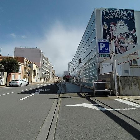 Le Cosy T2 Hypercentre ! Parking Inclus Et La Plage A 2 Min ! Les Sables-dʼOlonne Exteriör bild