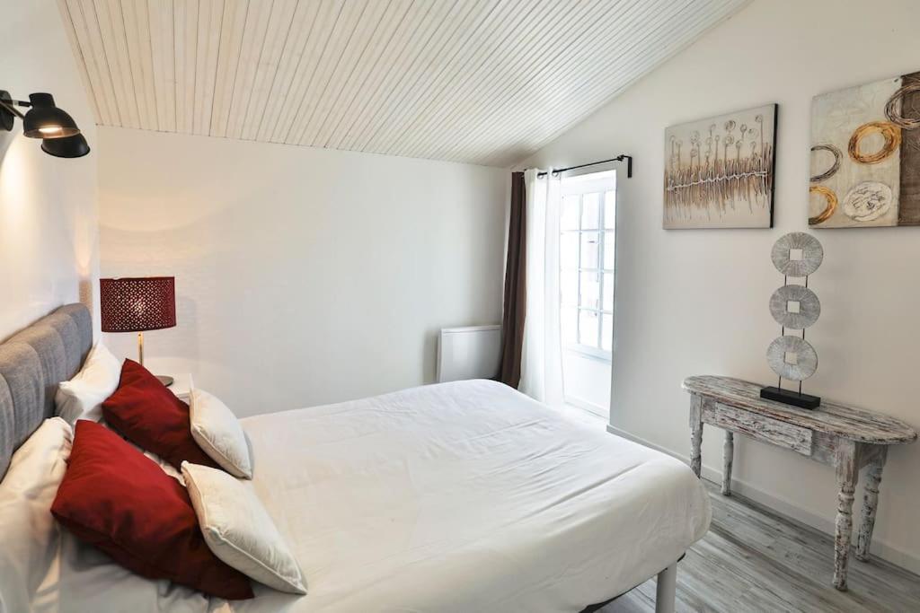Le Cosy T2 Hypercentre ! Parking Inclus Et La Plage A 2 Min ! Les Sables-dʼOlonne Exteriör bild