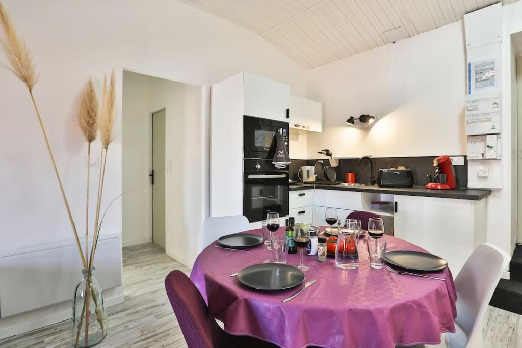Le Cosy T2 Hypercentre ! Parking Inclus Et La Plage A 2 Min ! Les Sables-dʼOlonne Exteriör bild