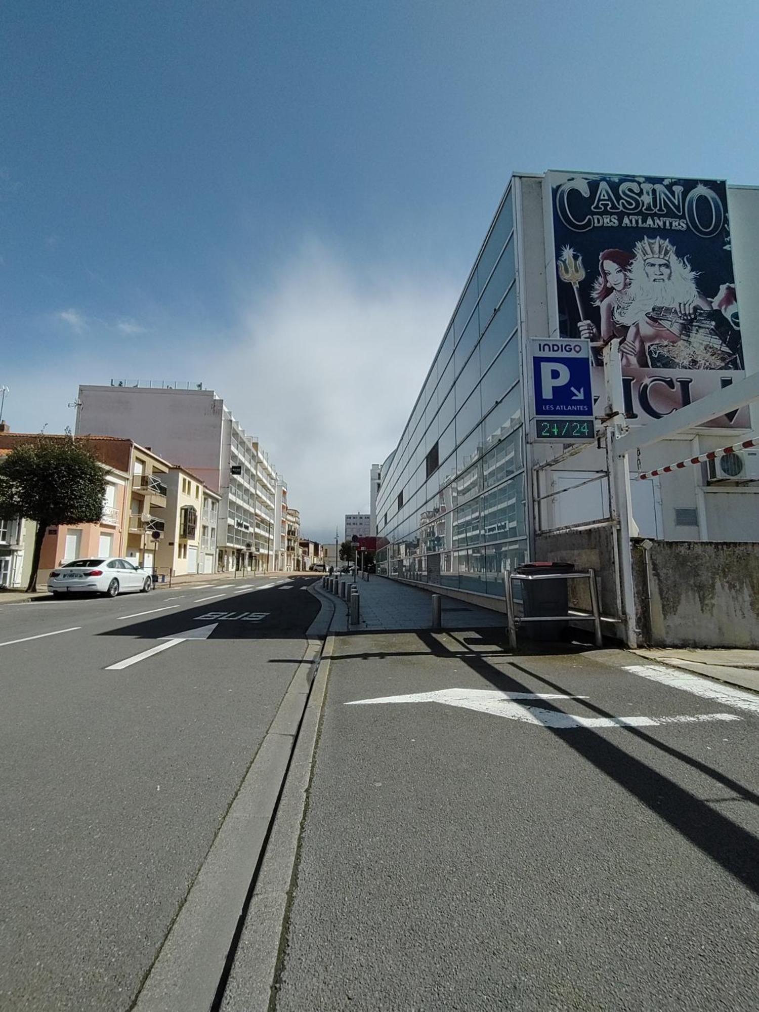 Le Cosy T2 Hypercentre ! Parking Inclus Et La Plage A 2 Min ! Les Sables-dʼOlonne Exteriör bild